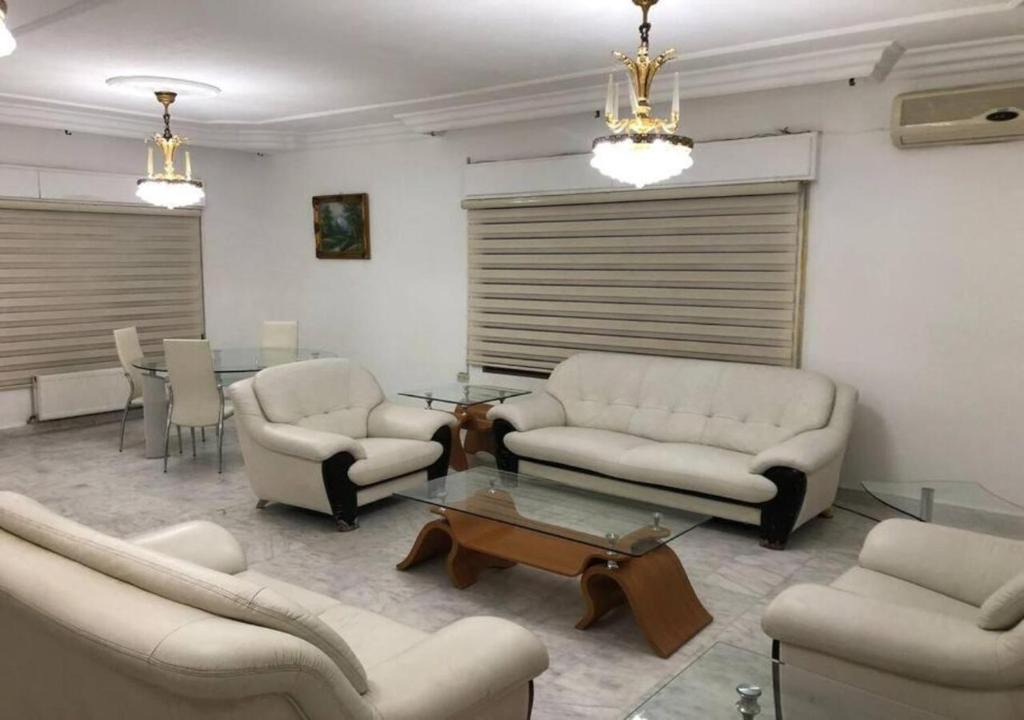 Suwailih Apartment | شقة مفروشة 4غرف نوم شارع الجامعة