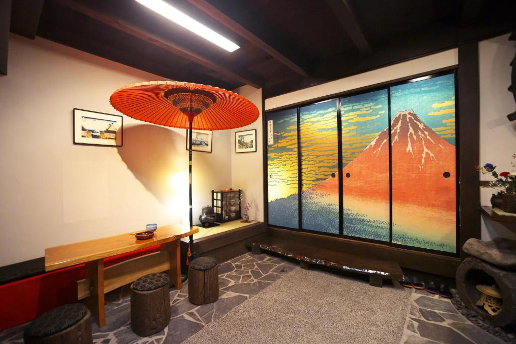 Old Town House | 飛騨高山浮世絵INN画侖