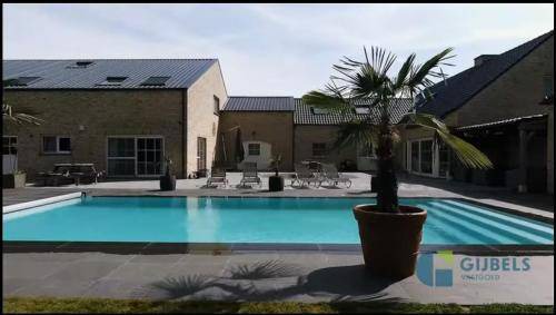 Neerpelt Apartment | 160 m² Apartment ∙ 1 bedroom ∙ 4 guests
