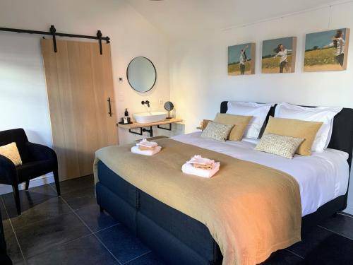 Kwaadmechelen Bed & Breakfast | 24 m² Bed and breakfast ∙ 2 guests