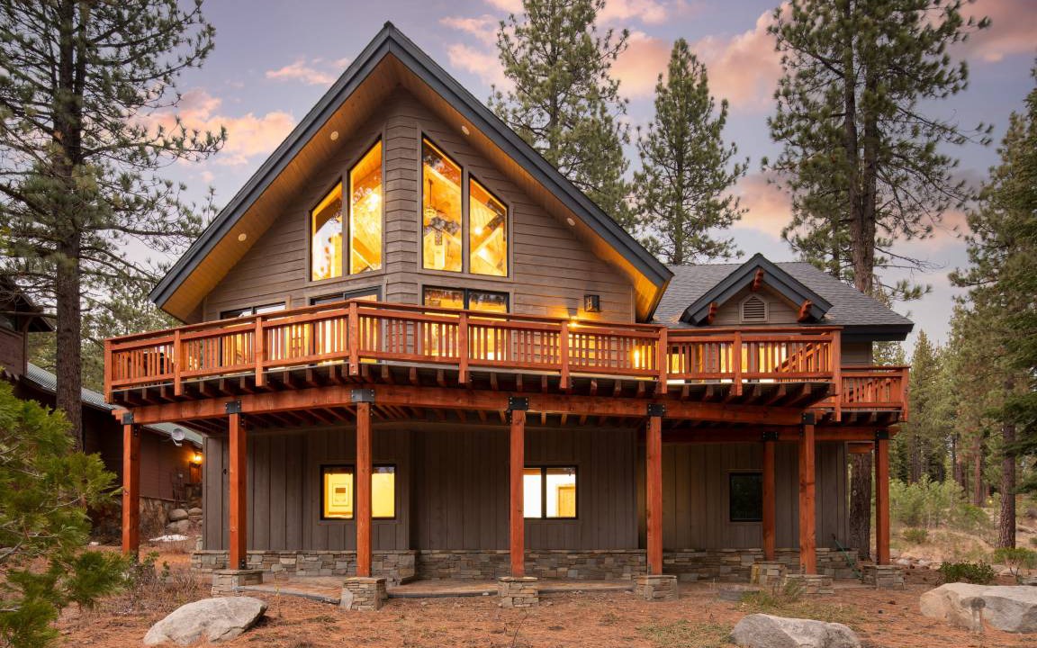 Truckee House | 259 m² House ∙ 4 bedrooms ∙ 10 guests
