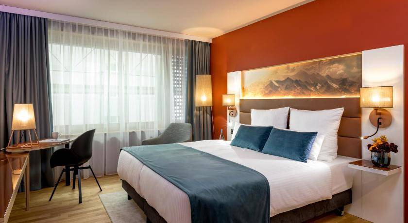 Kloten Hotel | 32 m² Hotel ∙ 10 guests