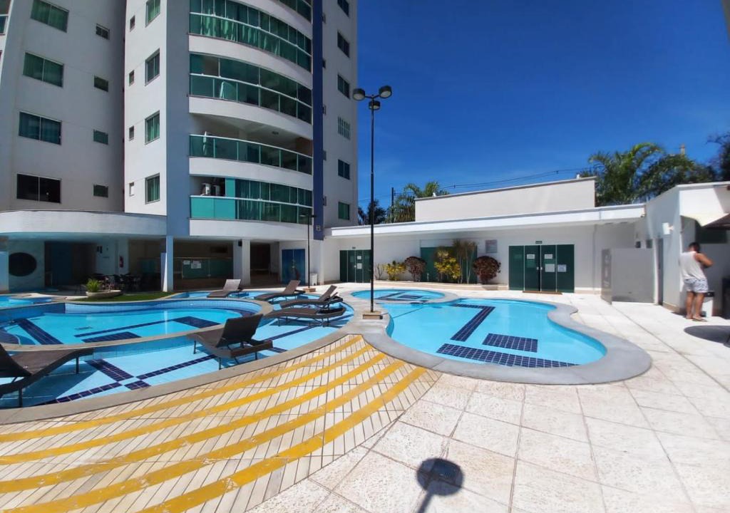 Bandeirantes Apartment | Apartamento com varanda gourmet e churrasqueira Caldas Nova