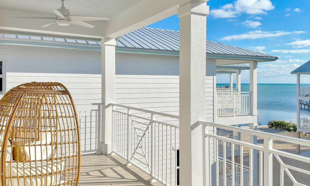 Islamorada House | At The Sandbar: Partial Ocean View, Htd Pool, Free Dockage, GameRoom, EV Charger