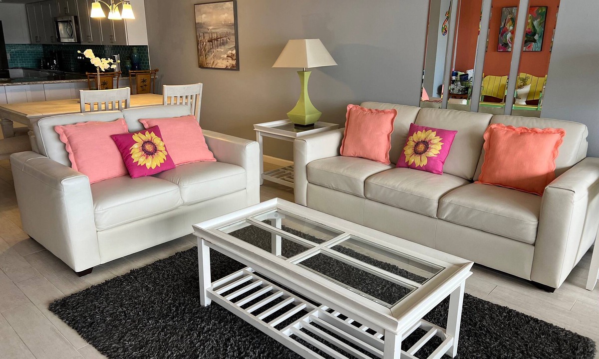 Siesta Key Condo | 🦩Book Me Baby! Bayview Beauty at Siesta Key 🦩