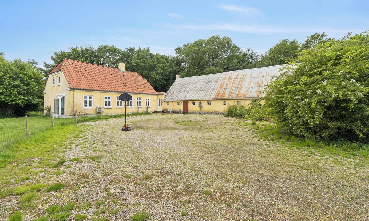 Graerup Villa | Bright holiday home with garden and togetherness