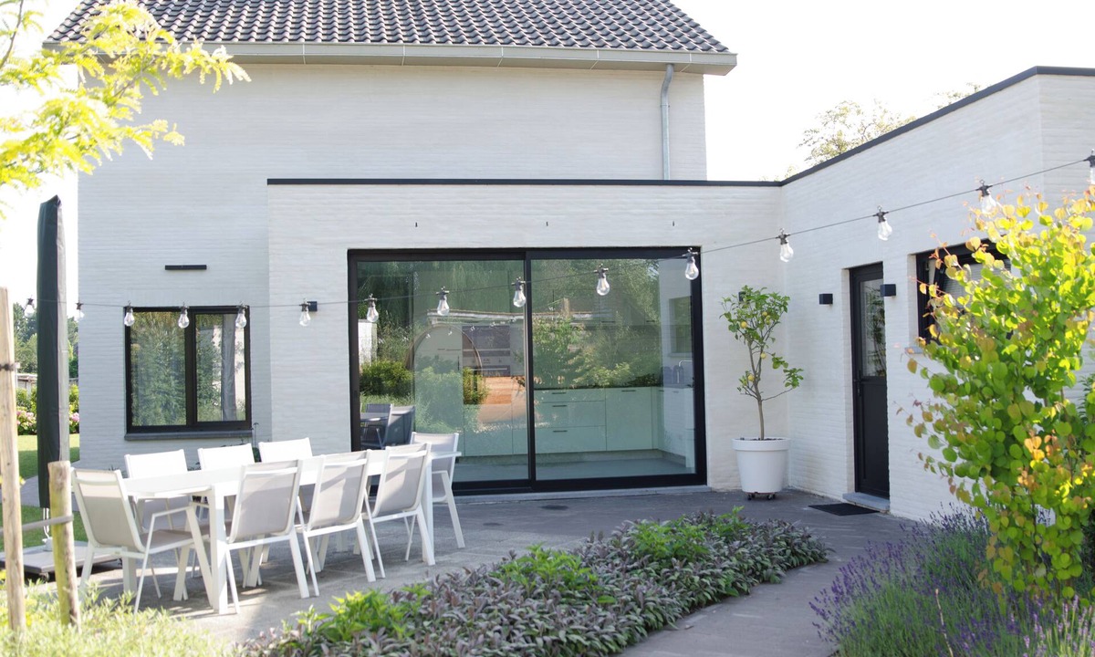 Veldhoven House | Charming family home, situated in a green setting with outside sauna.