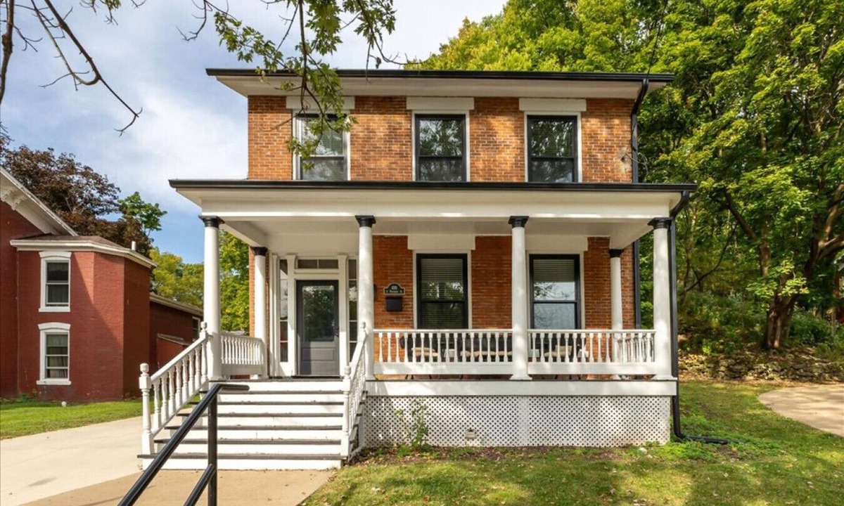 Galena House | Charming Historic Gem in the Heart of Galena!