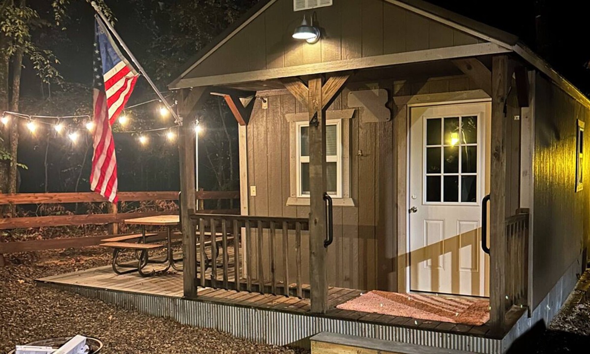 Vian Cabin | Cozy Cabin Near Sally Jones Lake in Vian, OK