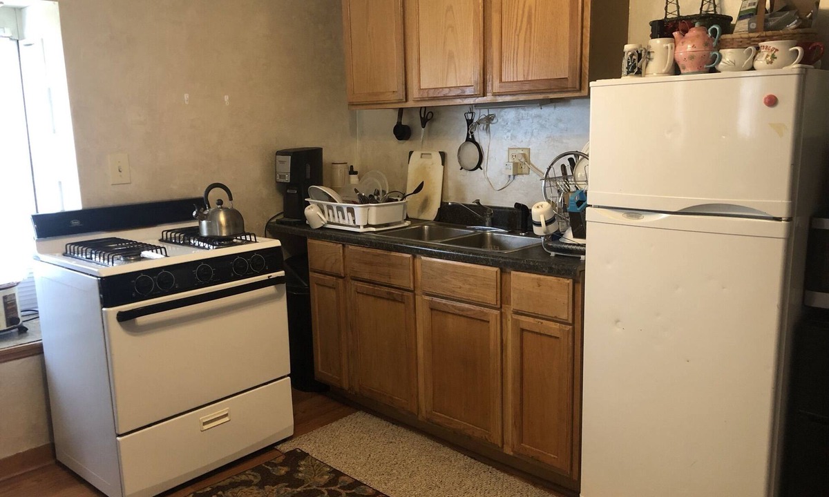 Potsdam Apartment | Cozy Studio Downtown Potsdam