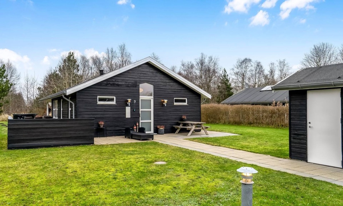 Hou House | "Frederikka" - 1.9km from the sea by Interhome
