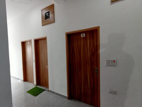 Goga Medi Hotel | Hotel Swami