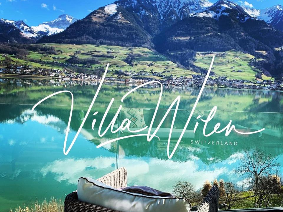 Hessigkofen House | Luxury loft on top of Villa Wilen with tremendous views by the lake