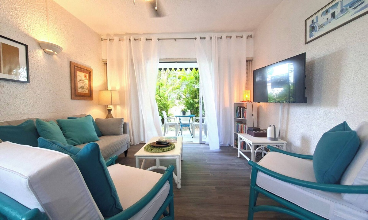 Rendezvous Apartment | Minutes from South Coast Action, Steps from the Green: Private Oasis Awaits.