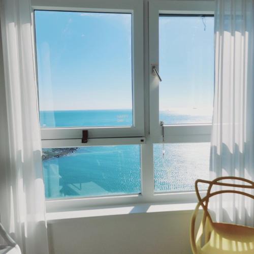 Marine City Apartment | Modern Studio near Haeundae Beach & Subway