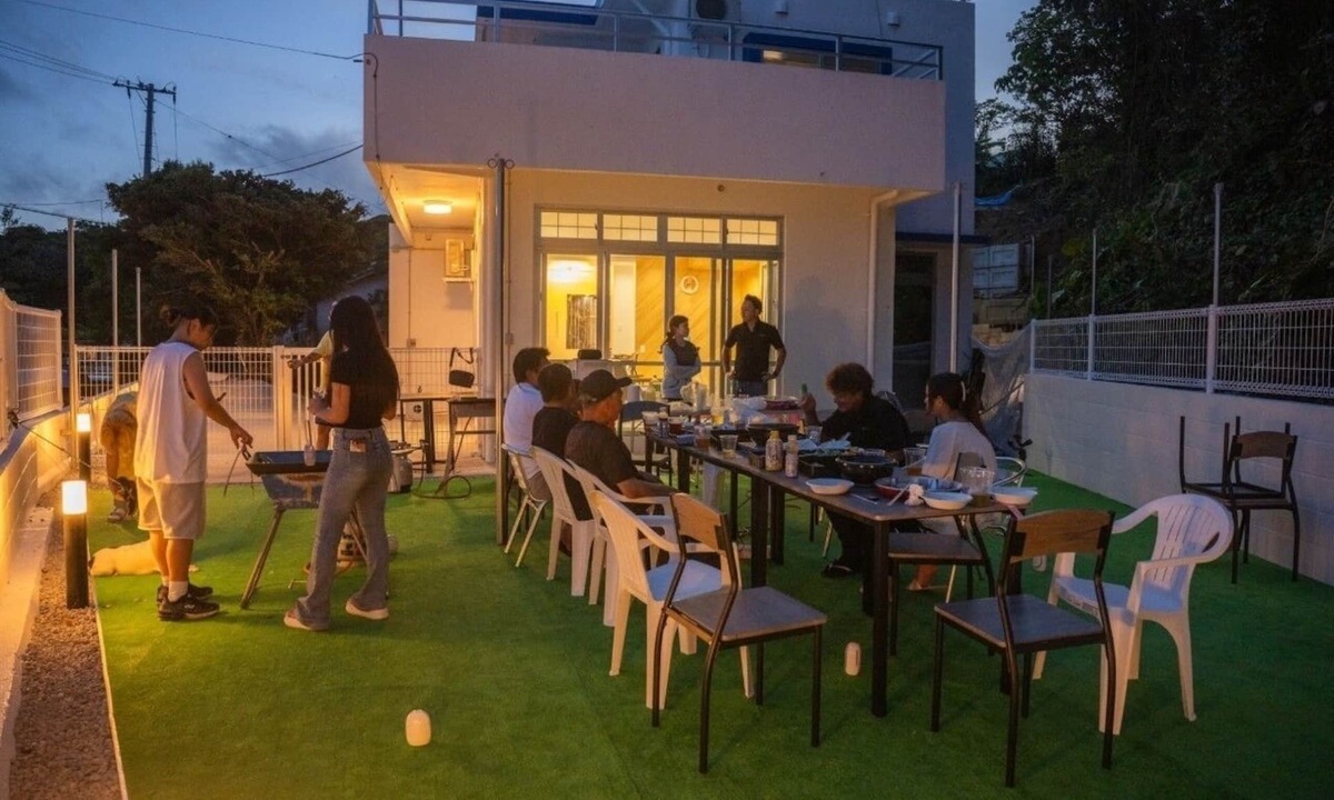 Wakugawa Villa | Nakijin/Max 18 people/1 min. walk to the sea] Kaiyo, a playful inn where you can stay with your dog [Max 18 people