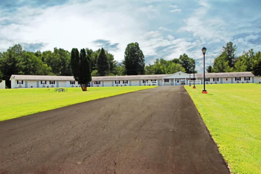 Potsdam Hotel | Potsdam Inn