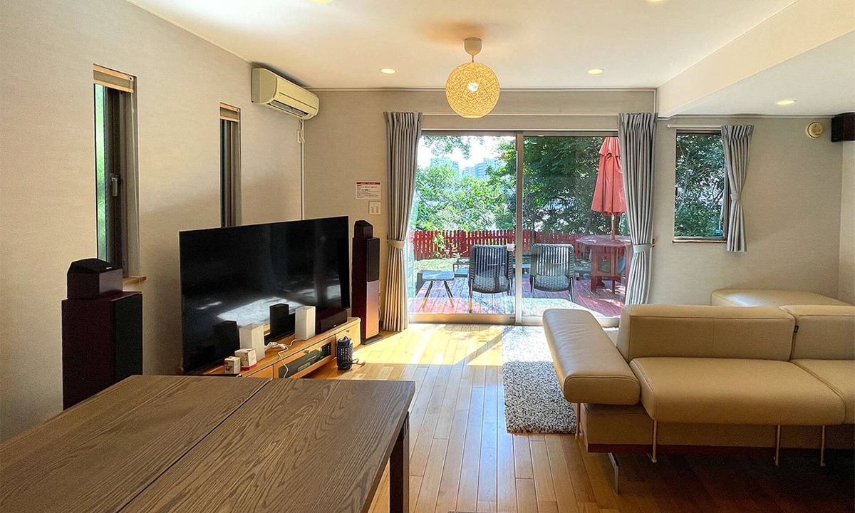 Honkomagome Apartment | Quality lodging in the heart of Tokyo. A 4-minute walk from Tabata Station on the JR Yamanote Line. Maximum of 19 people.