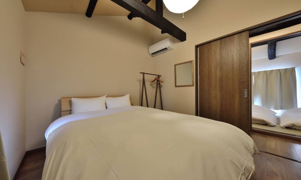 Higashiyama Apartment | Shiki Tofukuji 7 min walk to JR Tofukuji stn.