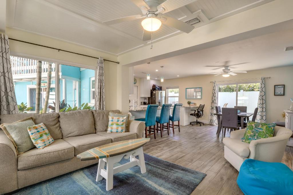 Siesta Key Village Apartment | Siesta Key Dream Inn Vacation Rental Near Village!