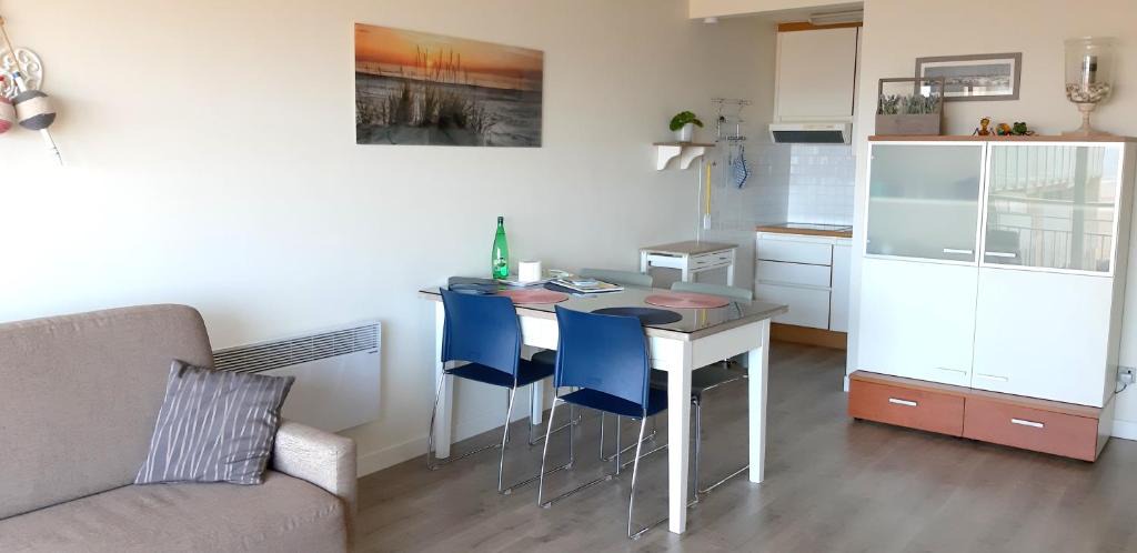 Oostduinkerke-Bad Apartment | Studio Nala