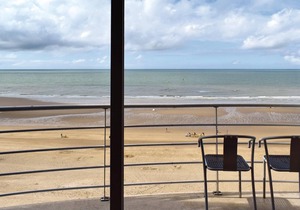 Awesome apartment in Oostende with WiFi