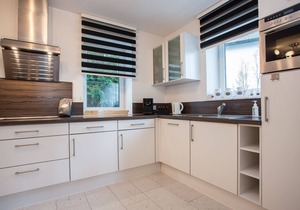 Beautiful, modern apartment has a large living room, close to citycentre