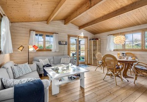 Cozy home in Bogø By with WiFi