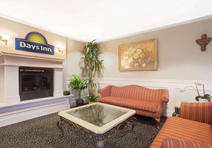 Days Inn by Wyndham Everett
