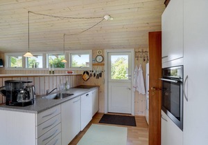 Gorgeous home in Farsø with kitchen
