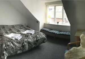 Located centrally in the heart of the old town of Ribe. No need for driving here.
