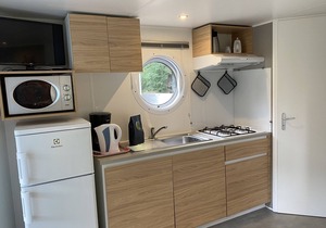 Neat chalet with microwave, Antwerp at 39 km.
