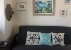 Ocean view studio in Capitola Village - Location!