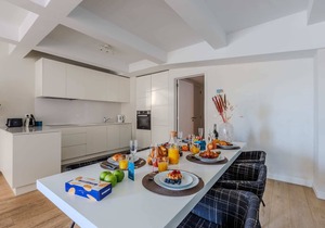 Stassart V - Two Bedroom Apartment, Sleeps 4