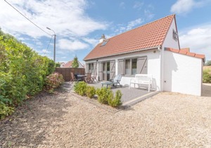 Vissershuisje 9/28 by Interhome