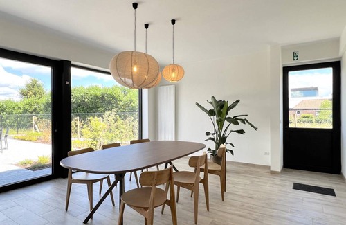 Opglabbeek House | 119 m² House ∙ 3 bedrooms ∙ 8 guests