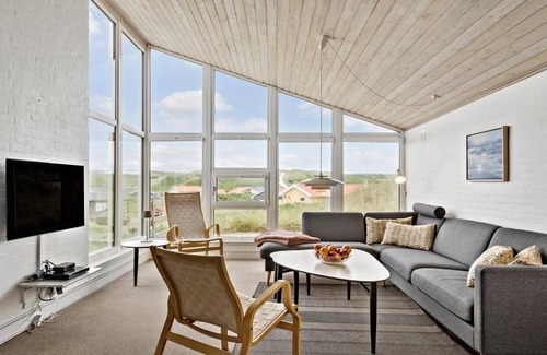 Bjerregard Strand House | 158 m² House ∙ 4 bedrooms ∙ 8 guests
