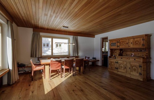 Grisons House | 165 m² House ∙ 5 bedrooms ∙ 10 guests