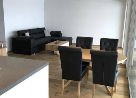 Lantsch-Lenz Apartment | 73 m² Apartment ∙ 2 bedrooms ∙ 6 guests