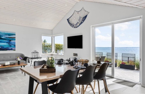 Skarupøre House | 77 m² House ∙ 2 bedrooms ∙ 4 guests