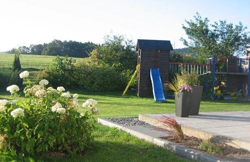 Hellenthal Apartment | 88 m² Apartment ∙ 1 bedroom ∙ 4 guests