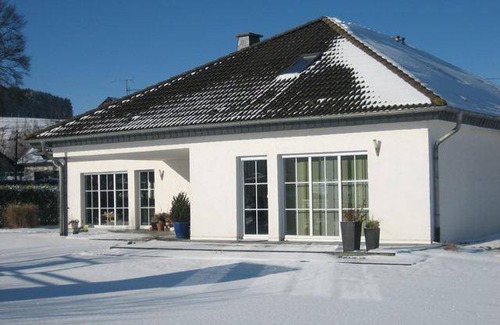 Hellenthal Apartment | 88 m² Apartment ∙ 1 bedroom ∙ 4 guests