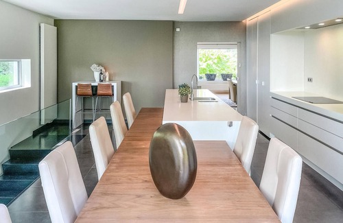 Bocholt House | Beautiful home in Bocholt with WiFi