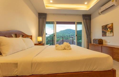 Nai Harn Apartment | C126 Walk to Beach Global & Local Eats Pool & Gym