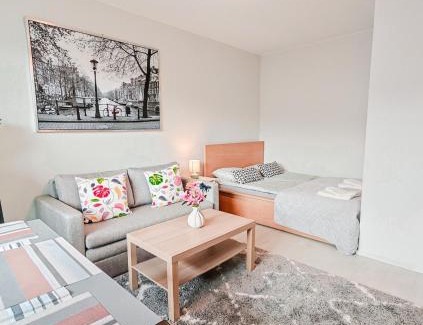 Myyrmaki Apartment | Cozy & Comfy Studio, 14 Mins from Airport, 18 Mins to City Center