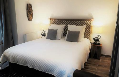 L'Isle-Adam House | Les 7 Sources