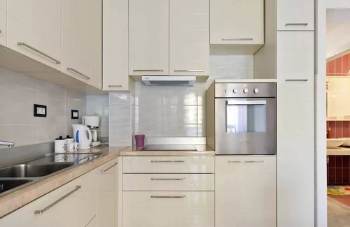 Split Apartment | Modern, 4-pax apt -10 min walk from the Diocletian's palace and the beach - Rita