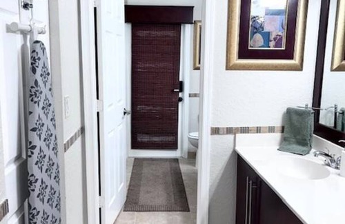 Pembroke Pines Resort | Private room ∙ 2 guests