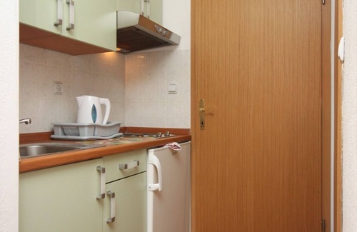 Zivogosce Apartment | Studio flat with balcony and sea view Živogošće - Porat, Makarska (AS-6699-a)