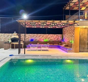 Al Rama Ski Chalet | شاليه هاف مليون الرامة